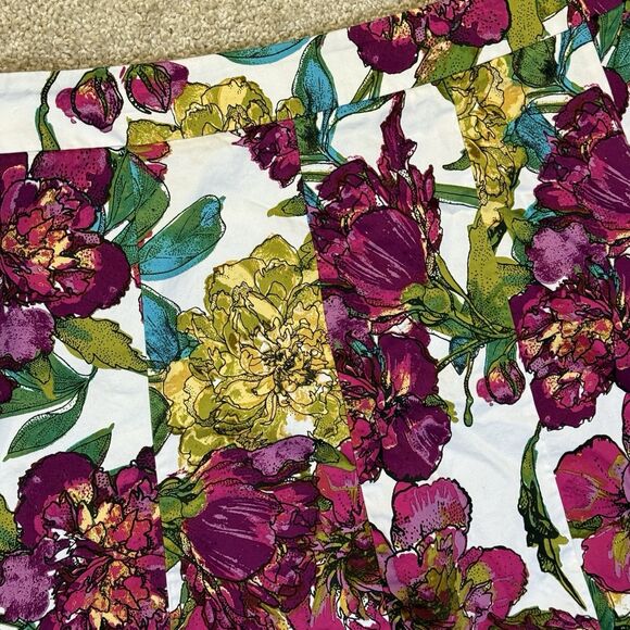 Lane Bryant Fuschia Vibrant Color Floral Cotton Skirt Size 18 Career Casual - Picture 2 of 4